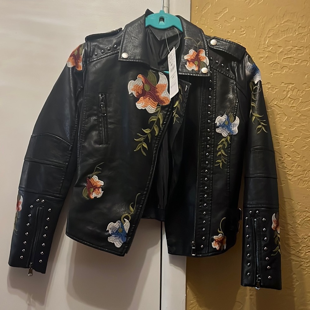 Yilanuoyi Moto Jacket